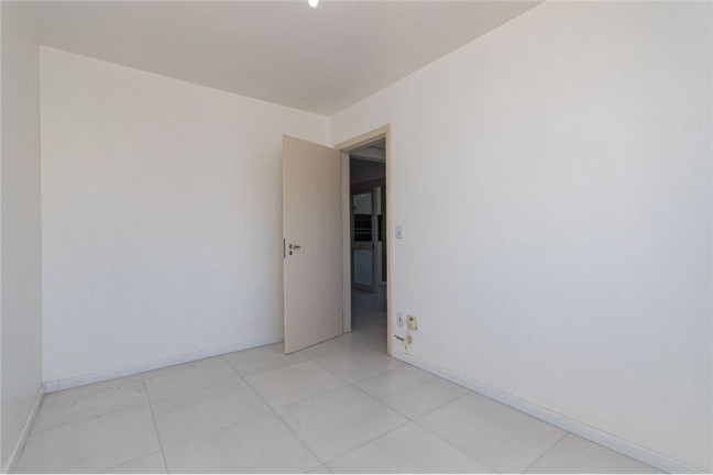 Imagem Apartamento com 2 Quartos à Venda, 66 m² em Cavalhada - Porto Alegre