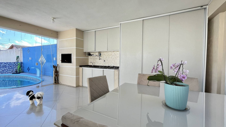 Imagem Casa com 3 Quartos à Venda, 117 m² em Niterói - Canoas