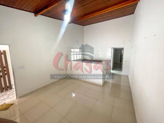 Imagem Casa com 1 Quarto à Venda, 50 m² em Perequê Mirim - Caraguatatuba