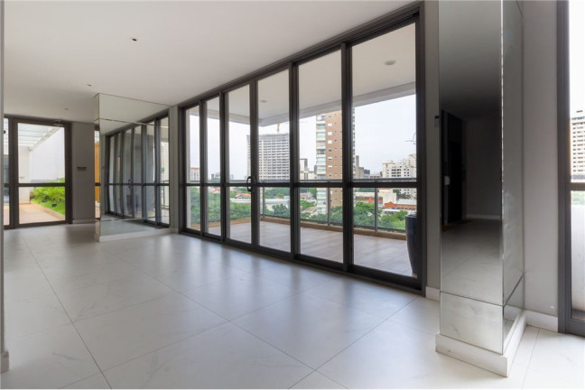 Apartamento com 2 Quartos à Venda, 69 m² em Lapa - São Paulo