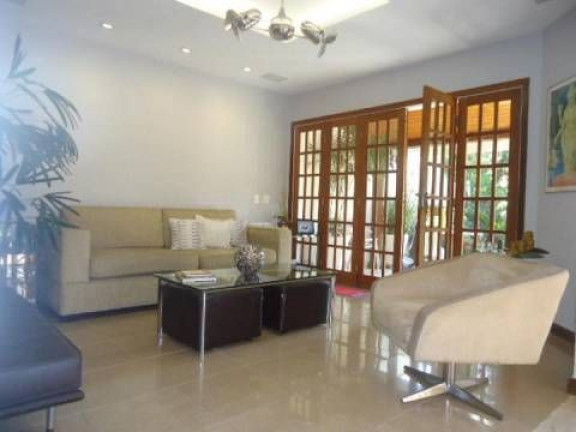 Imagem Casa com 4 Quartos à Venda, 280 m² em Freguesia De Jacarepaguá - Rio De Janeiro