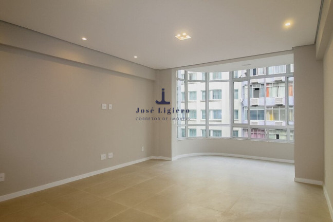 Imagem Apartamento com 3 Quartos à Venda, 128 m² em Copacabana - Rio De Janeiro