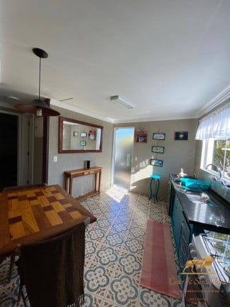Imagem Casa com 3 Quartos à Venda, 260 m² em Jardim Márcia - Campos Do Jordão