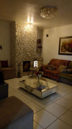 Imagem Casa com 6 Quartos à Venda, 460 m² em Noal - Santa Maria