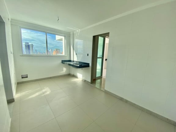 Imagem Apartamento com 3 Quartos à Venda, 157 m² em Tv. Mauriti - 2951