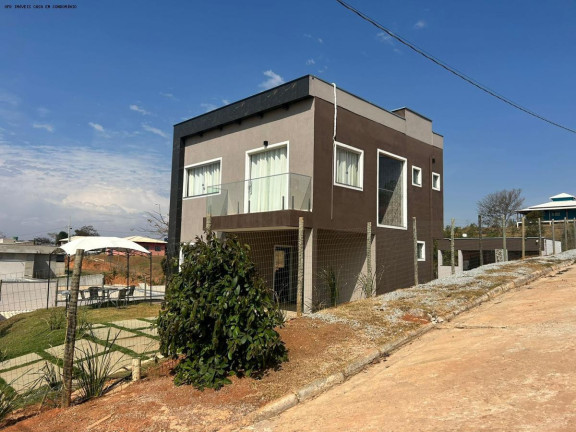Imagem Casa com 3 Quartos à Venda, 500 m² em Vivendas Do Vale - Mateus Leme