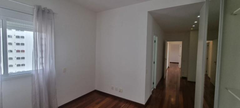 Imagem Apartamento com 3 Quartos à Venda, 195 m² em Vila Sofia - São Paulo