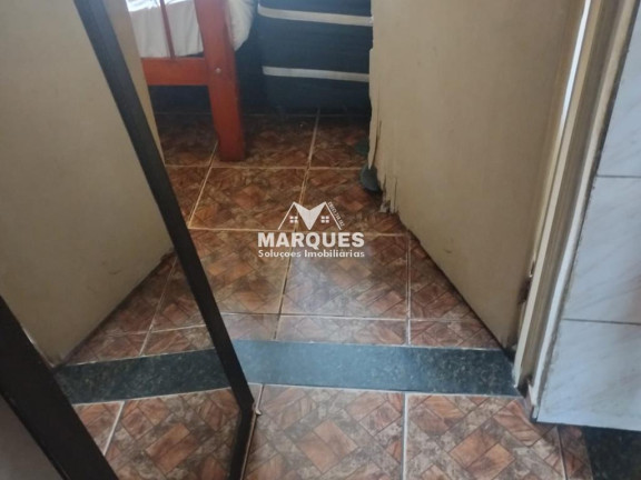 Imagem Casa com 2 Quartos à Venda, 85 m²