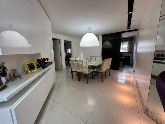 Imagem Apartamento com 4 Quartos à Venda, 164 m² em Ponta Verde - Maceió