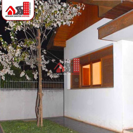 Imagem Casa com 3 Quartos à Venda, 466 m² em Centro - Pirassununga
