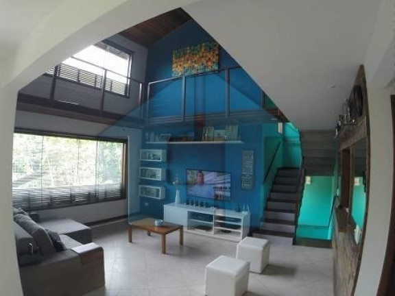 Imagem Casa com 3 Quartos à Venda, 260 m² em Retiro - Angra Dos Reis