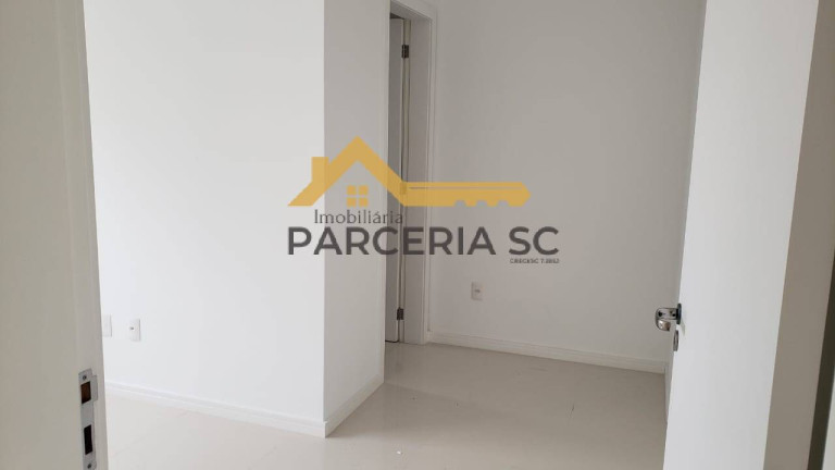 Imagem Apartamento com 2 Quartos à Venda, 79 m² em Capoeiras - Florianópolis