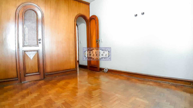 Apartamento com 4 Quartos à Venda, 240 m² em Leme - Rio De Janeiro
