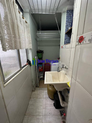 Imagem Apartamento com 2 Quartos à Venda, 48 m² em Aparecida - Santos