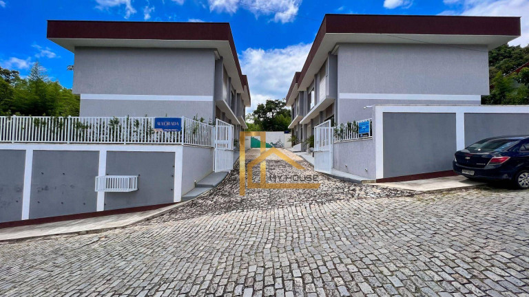 Imagem Imóvel com 4 Quartos à Venda, 158 m² em Várzea - Teresópolis