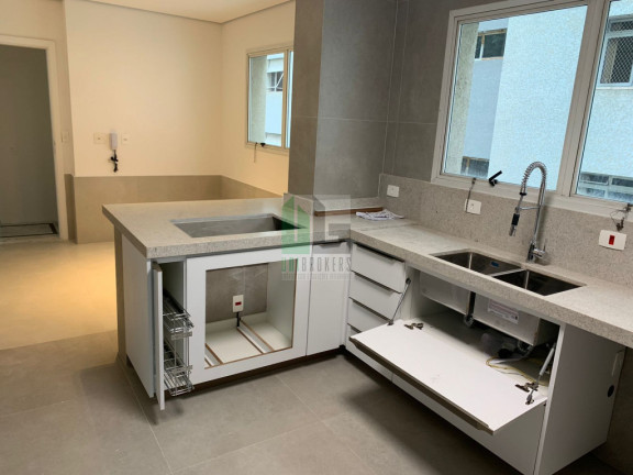 Apartamento com 3 Quartos à Venda, 222 m² em Vila Uberabinha - São Paulo