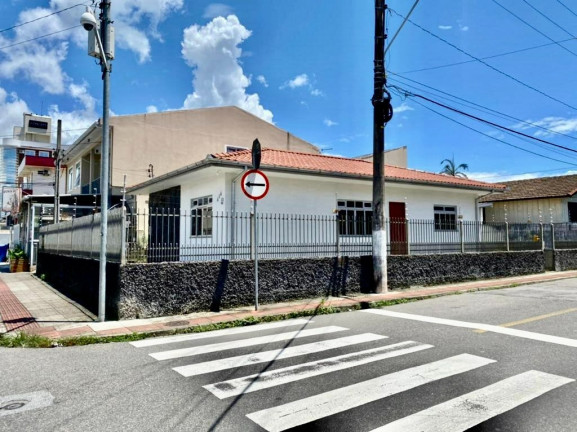 Imagem Casa com 3 Quartos à Venda, 264 m² em Kobrasol - São José