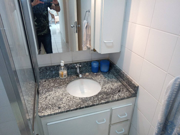 Imagem Apartamento com 2 Quartos à Venda, 70 m² em Enseada - Guarujá