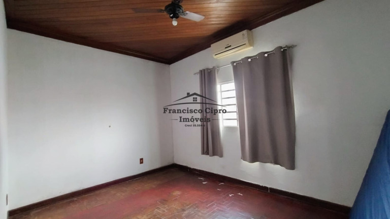 Imagem Casa com 3 Quartos à Venda, 200 m² em Figueira - Guaratinguetá