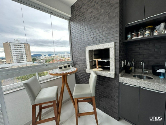 Apartamento com 3 Quartos à Venda, 89 m² em Abraão - Florianópolis