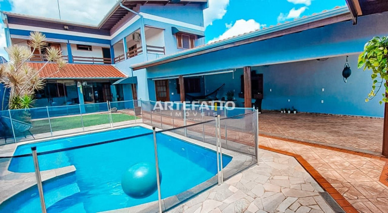 Imagem Casa com 4 Quartos à Venda, 257 m² em Centro - Barretos