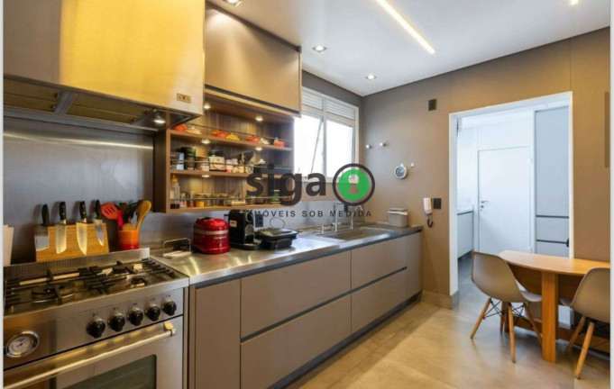 Imagem Apartamento com 3 Quartos à Venda, 210 m² em Moema - São Paulo