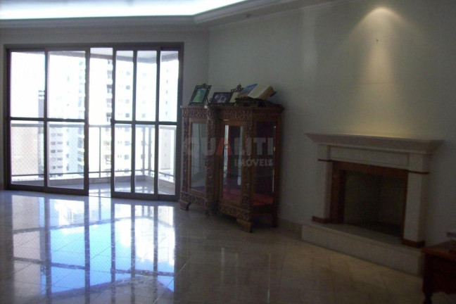 Imagem Apartamento com 4 Quartos para Alugar, 240 m² em Moema - São Paulo