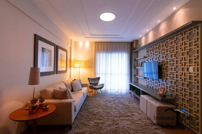 Imagem Apartamento com 2 Quartos à Venda, 74 m² em Centro - Cascavel