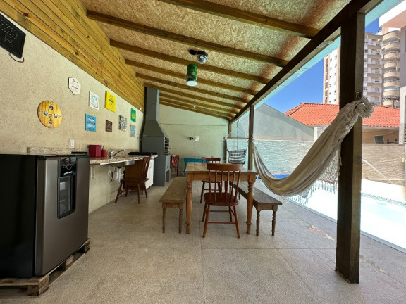 Imagem Casa com 3 Quartos à Venda, 310 m² em Jardim Atlântico - Florianópolis