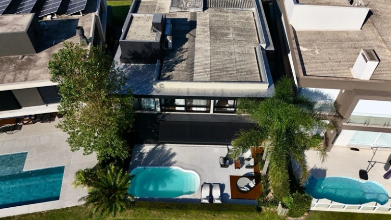 Imagem Casa com 5 Quartos à Venda, 375 m² em Xangri-lá - Xangrila