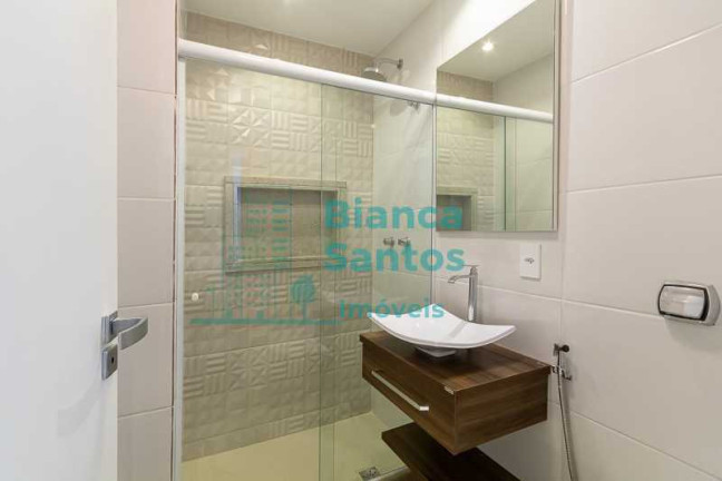 Imagem Apartamento com 2 Quartos à Venda, 80 m² em Copacabana - Rio De Janeiro