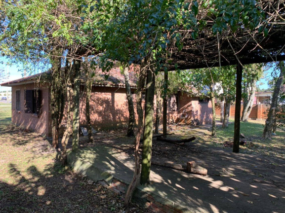 Imagem Casa com 4 Quartos à Venda, 900 m² em Capão Novo - Capão Da Canoa