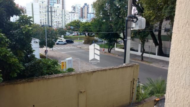 Imagem Apartamento com 2 Quartos à Venda, 60 m² em Santana - Porto Alegre