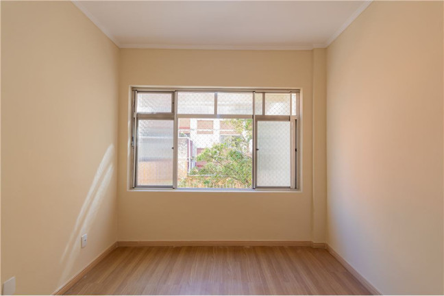 Apartamento com 1 Quarto à Venda, 54 m² em Floresta - Porto Alegre