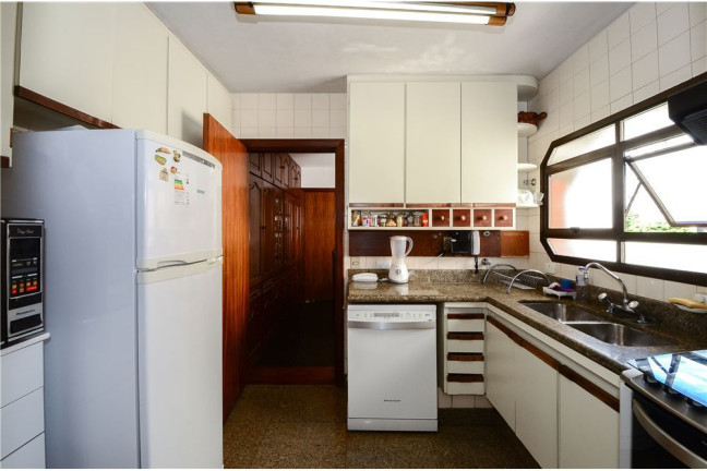 Imagem Apartamento com 4 Quartos à Venda, 179 m² em Moema - São Paulo