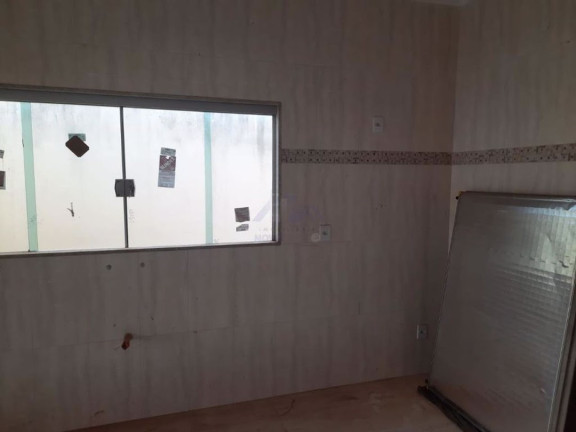 Imagem Casa com 3 Quartos à Venda, 180 m² em Centro - Guararapes