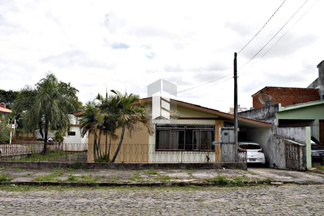 Imagem Casa com 4 Quartos à Venda, 120 m² em Patronato - Santa Maria