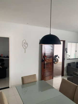 Imagem Casa com 3 Quartos à Venda, 180 m² em Luzia - Aracaju
