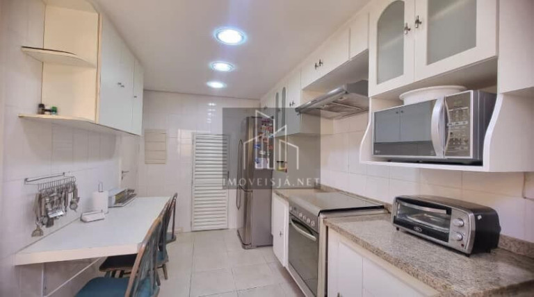 Imagem Casa de Condomínio com 3 Quartos à Venda, 205 m² em Tamboré - Santana De Parnaíba