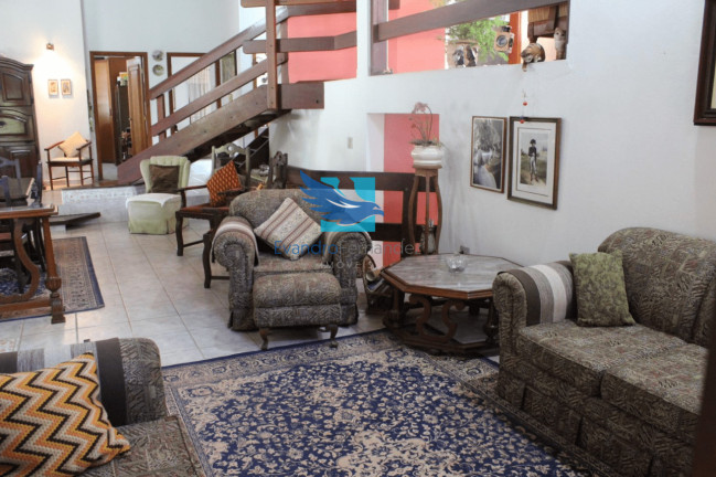 Imagem Casa com 3 Quartos à Venda, 228 m² em Iporanga - Aguas De Sao Pedro