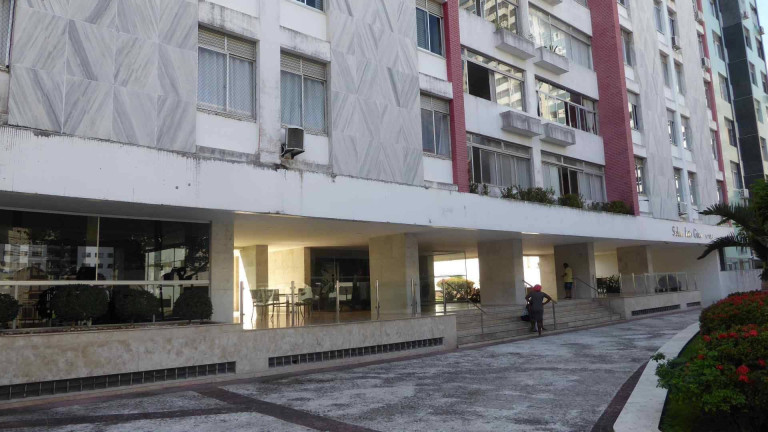 Imagem Apartamento com 4 Quartos à Venda, 216 m² em Canela - Salvador