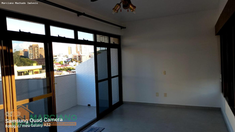 Imagem Cobertura com 3 Quartos à Venda, 170 m² em Fátima - Santa Maria