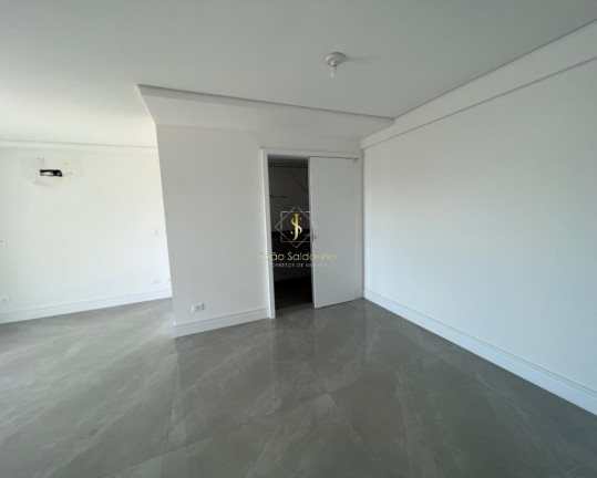 Imagem Imóvel com 3 Quartos à Venda, 250 m² em Centro - Guaratuba