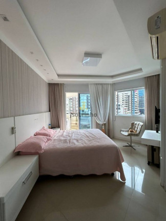 Imagem Apartamento com 3 Quartos à Venda, 160 m² em Meia Praia - Itapema