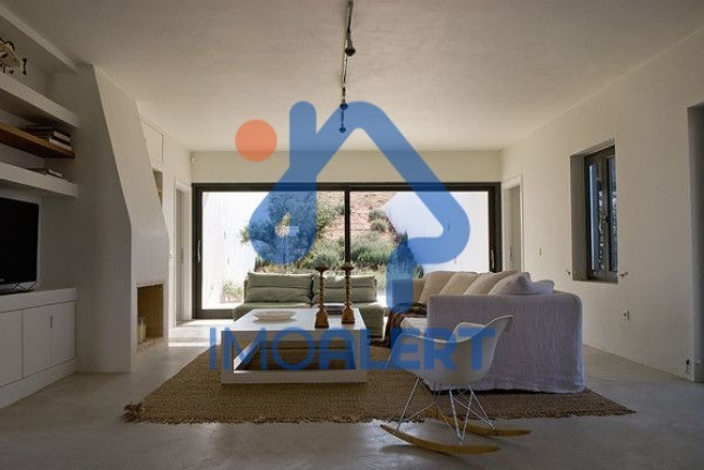 Imagem Casa com 1 Quarto à Venda, 200 m² em Coqueiros - Florianópolis