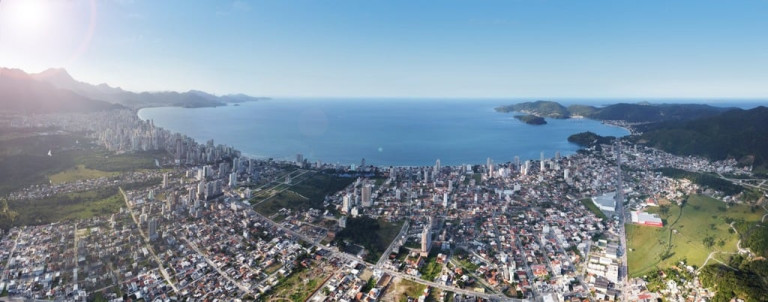 Imagem Imóvel com 3 Quartos à Venda,  em Perequê - Porto Belo