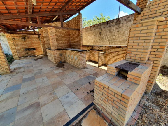 Imagem Casa com 3 Quartos à Venda, 836 m² em Encantada - Eusébio