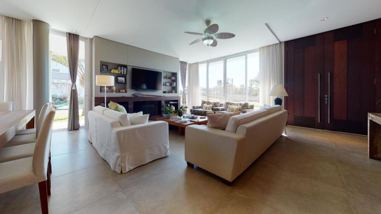 Imagem Casa de Condomínio com 4 Quartos à Venda, 460 m² em Xangri-lá - Xangri-lá