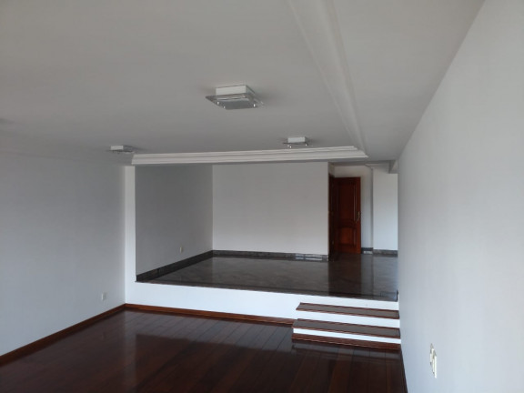 Imagem Imóvel com 4 Quartos à Venda, 268 m² em Anhangabaú - Jundiaí