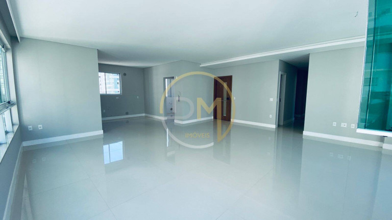 Imagem Apartamento com 3 Quartos à Venda, 142 m² em Centro - Balneário Camboriú